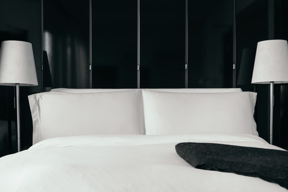 Suite, 1 King Bed photo 3