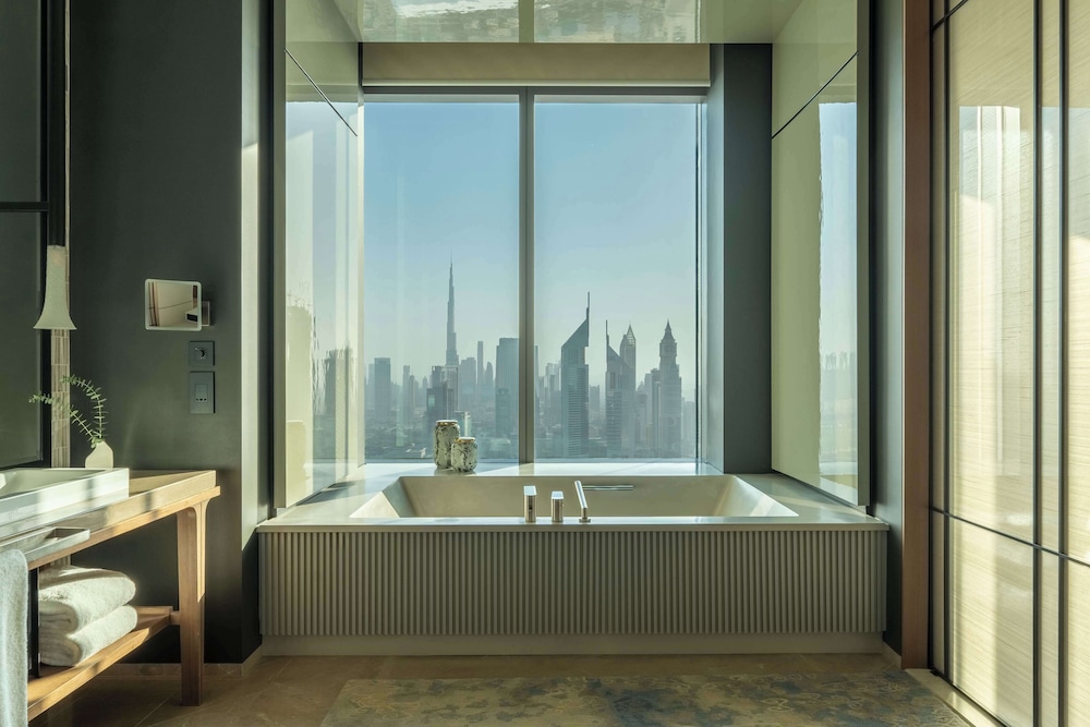 Grand Room, 1 King Bed (za'abeel | Burj Khalifa View)