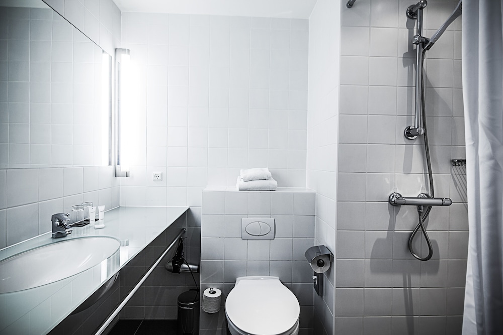 City Double Room (OCEAN) thumbnail 6