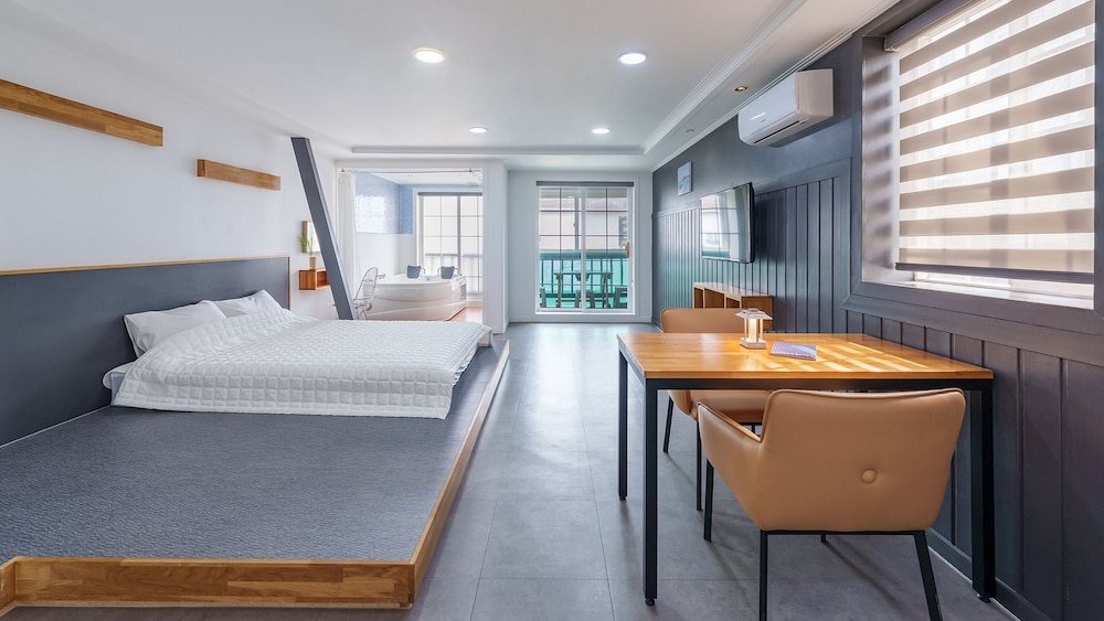 Basic Room, 1 Bedroom (A,Stay5 (Spa/Private BBQ))