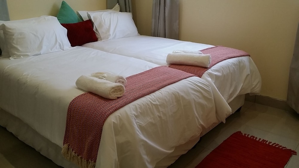Double Room, 1 King Bed photo 1