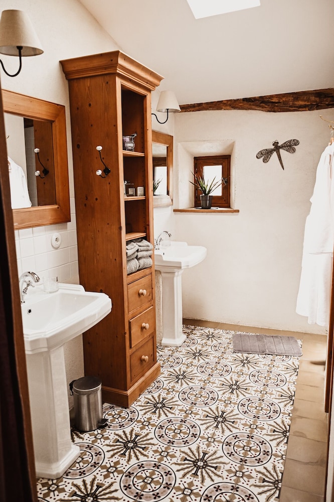 Double Room, Private Bathroom, Mountain View (Chambre Parme) photo 2
