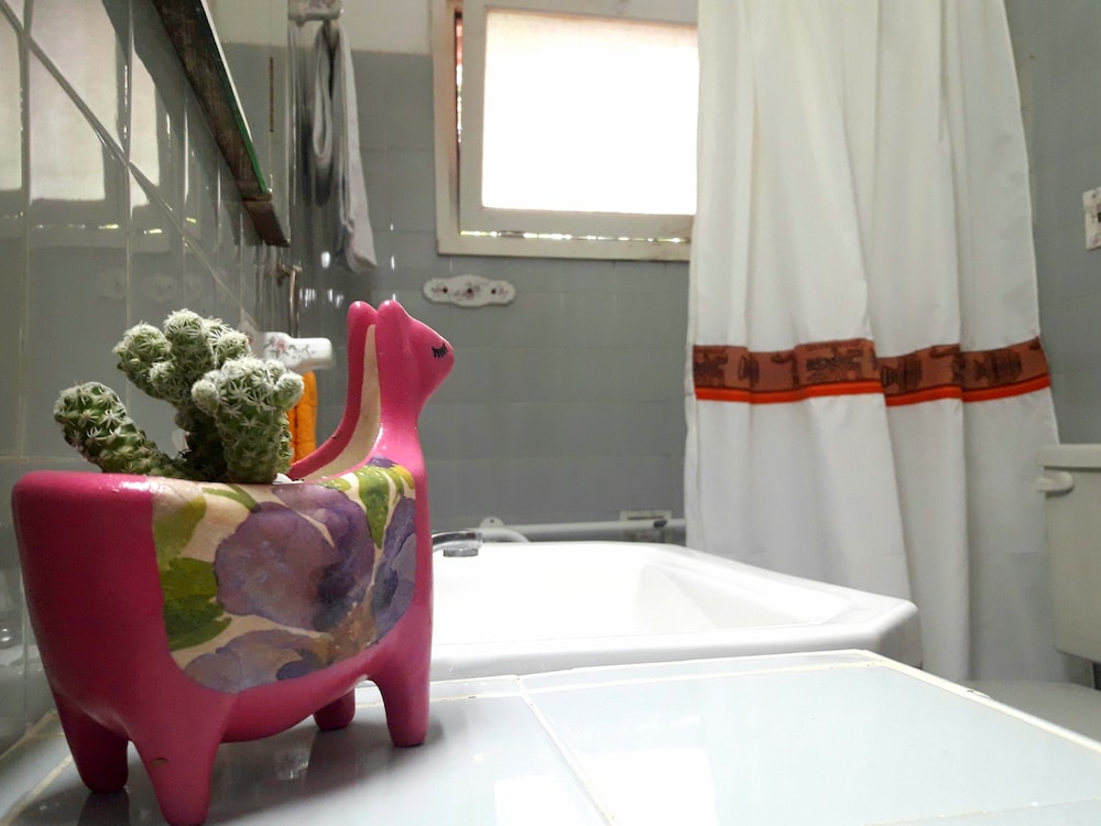 Basic Double Room, 1 Double Bed, Shared Bathroom, Garden View photo 2
