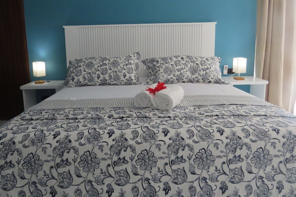 King Suite, with Jacuzzi photo 3