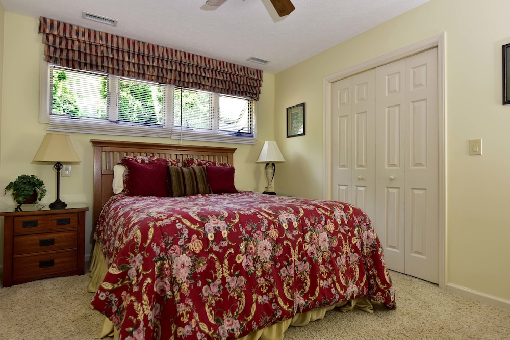 Condo, 1 Bedroom, Fireplace