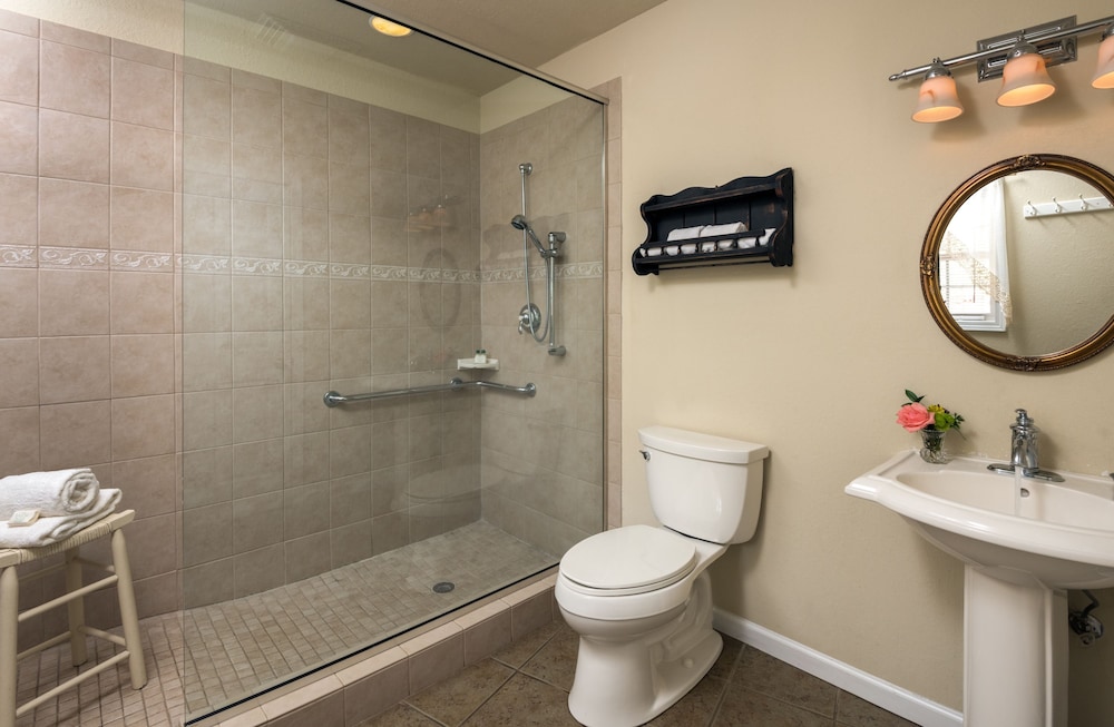 The Kinsale Suite photo 3