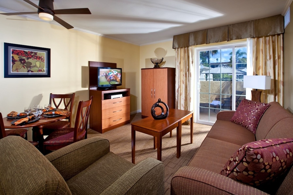 Suite, 1 King Bed With Sofa Bed, Non Smoking, 2 Bathrooms
