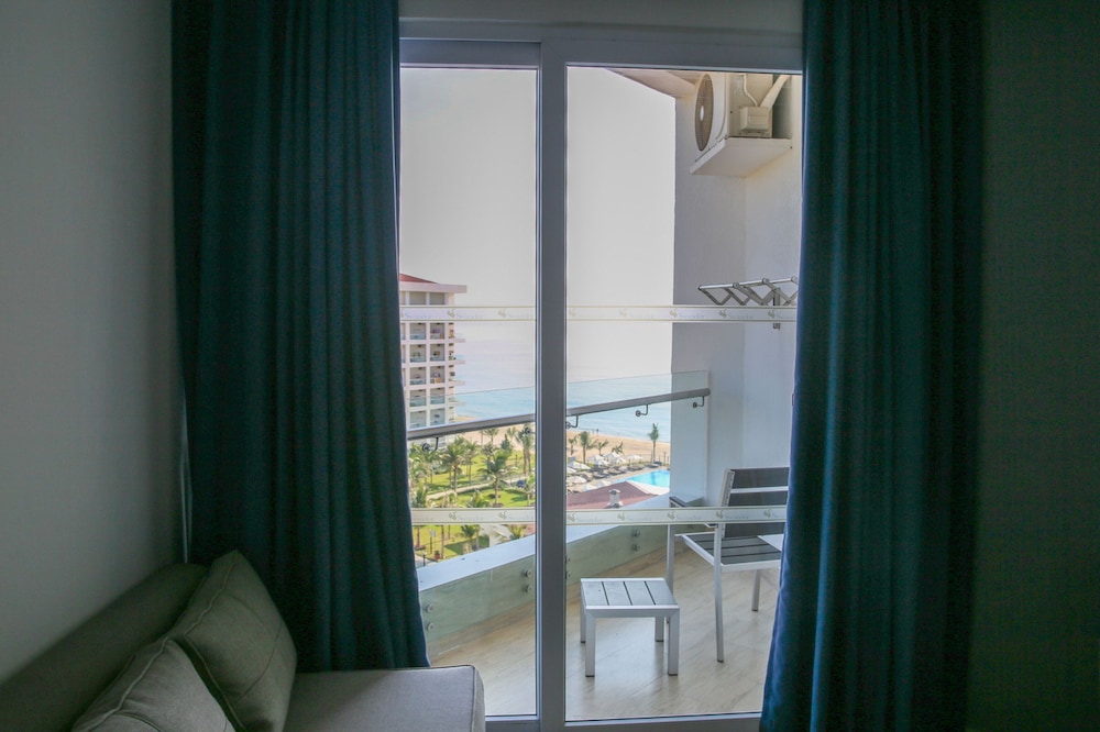 Deluxe Front Sea View photo 3