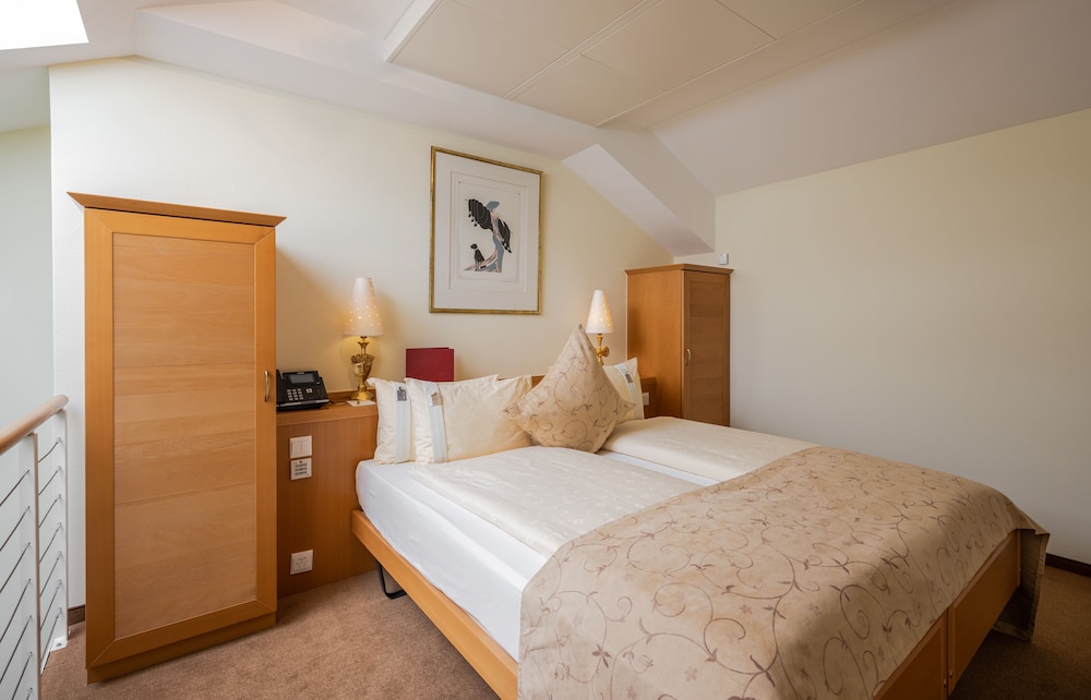 Superior Twin Room, 2 Twin Beds - Photo 17