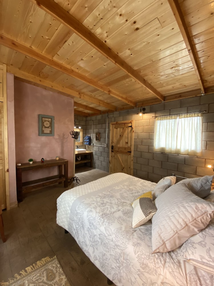 Comfort Room (Rocinante) photo 2
