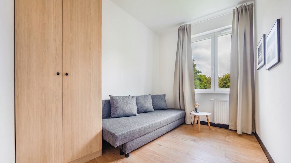 Apartment (2 F) photo 2