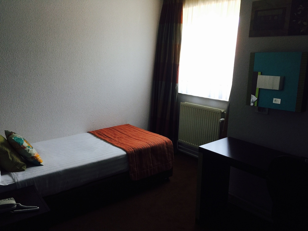 Superior Single Room