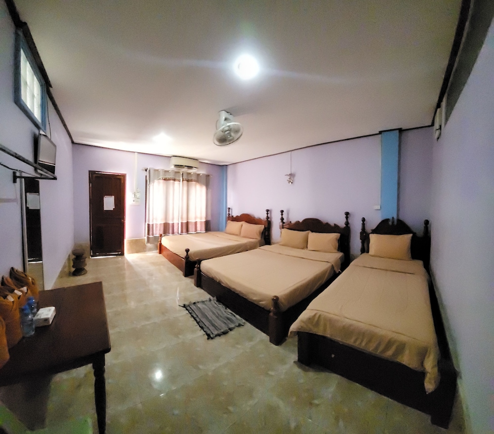 Deluxe Quadruple Room, City View photo 1