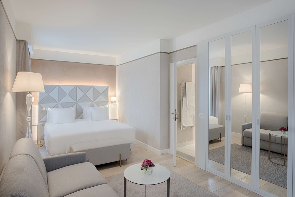 Superior Room - Photo 7