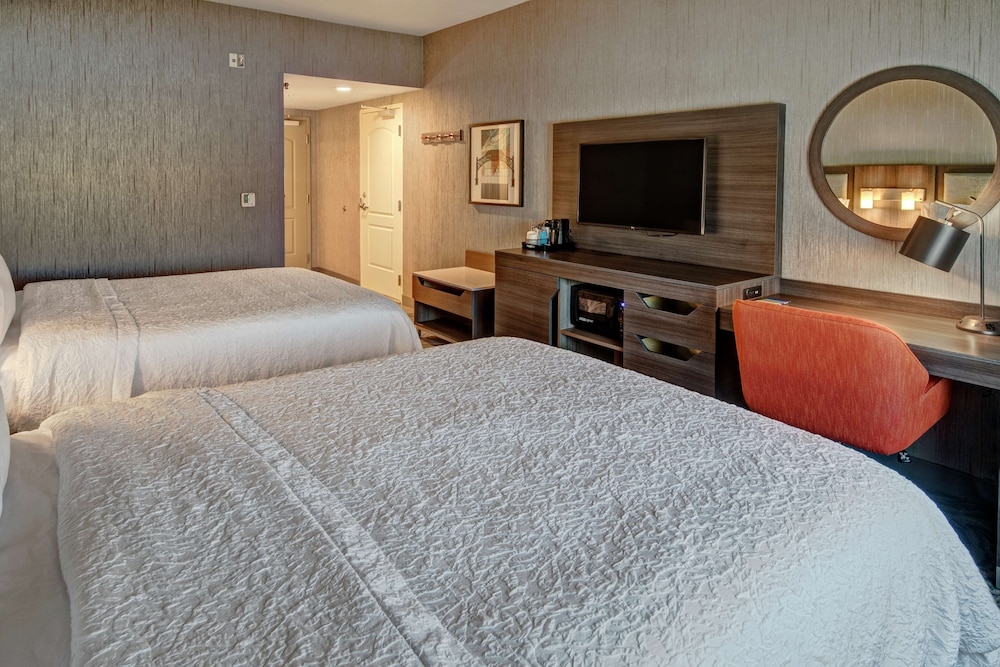 Room, 2 Queen Beds, Accessible, Bathtub (Hearing & Mobility) - Photo 1