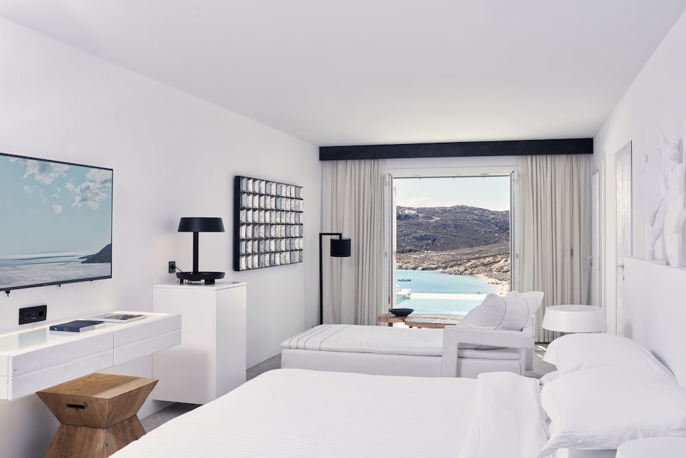 Executive Suite, Private Pool - Photo 5