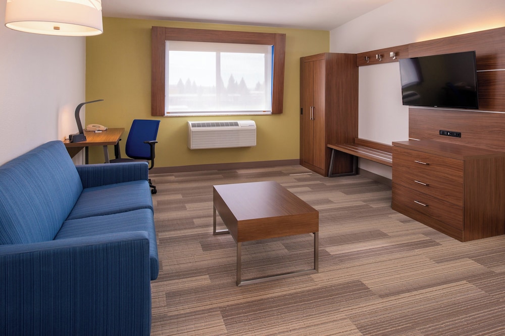 Suite, 1 Bedroom, Jetted Tub - Photo 1