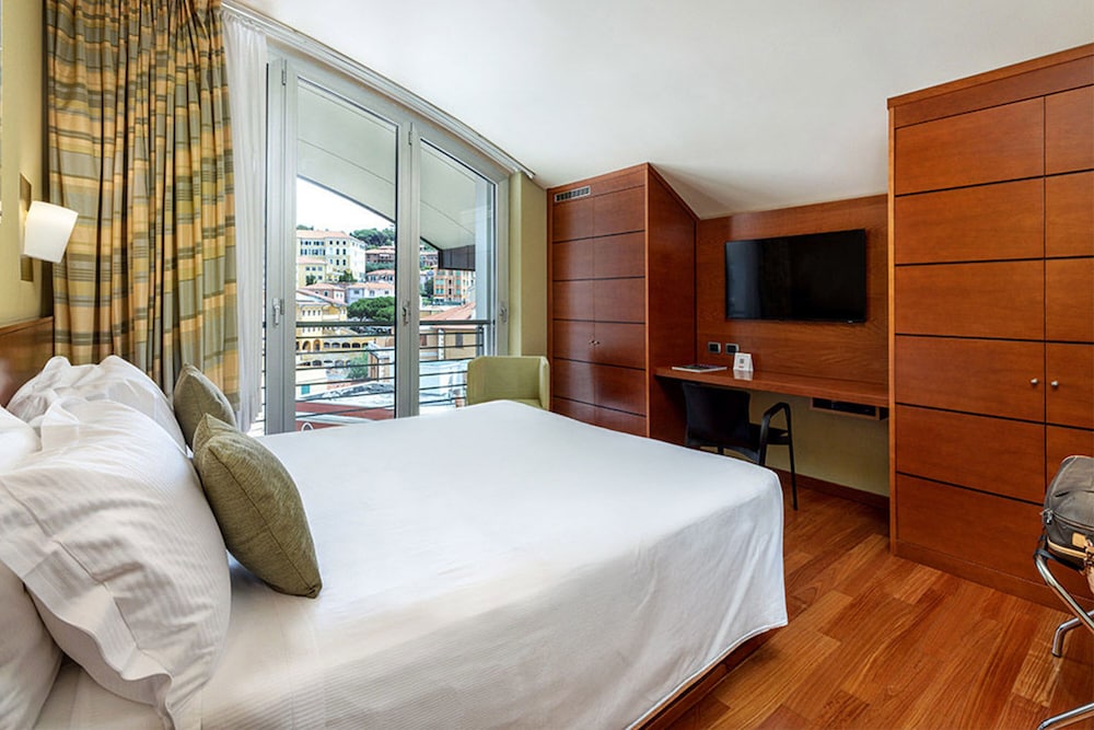 Superior Double Room - Photo 2