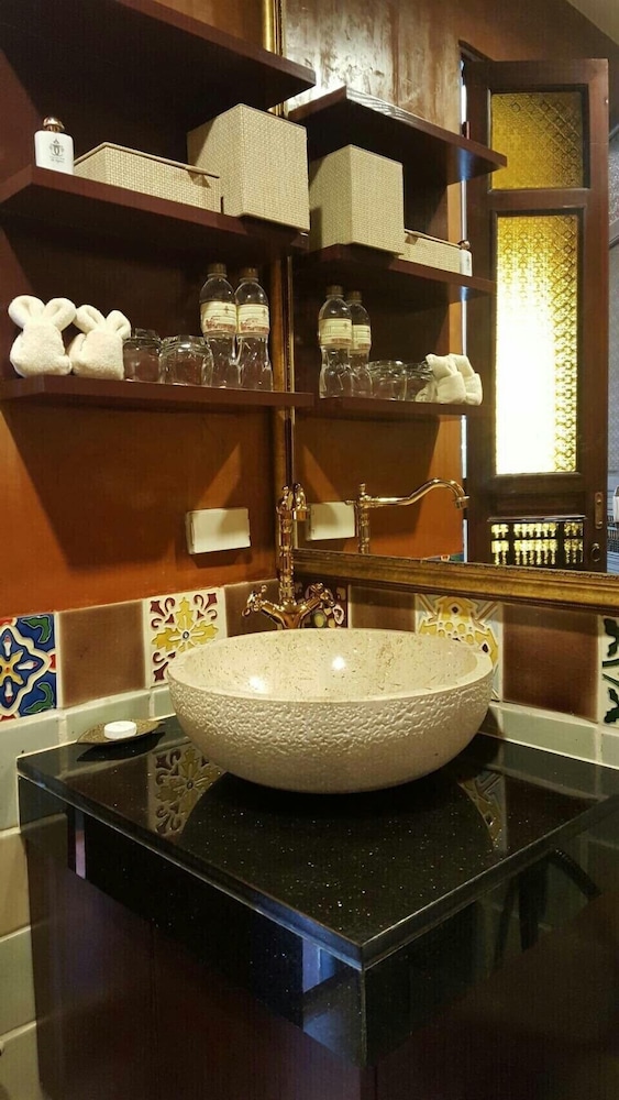 Deluxe Duplex, 1 Bedroom, Balcony, Courtyard Area photo 2