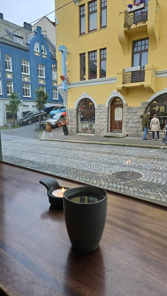 In the Heart of Brosundet! Fully Equipped 3 Bed Room Ap, Foto 21