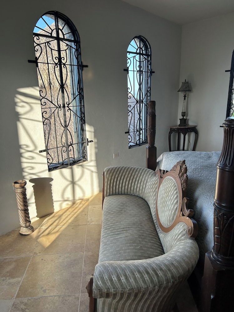 Deluxe Penthouse photo 1