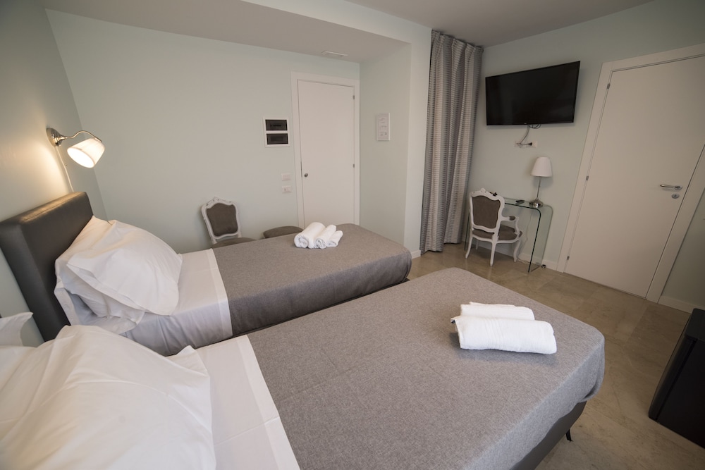 Superior Double or Twin Room (Marina)
