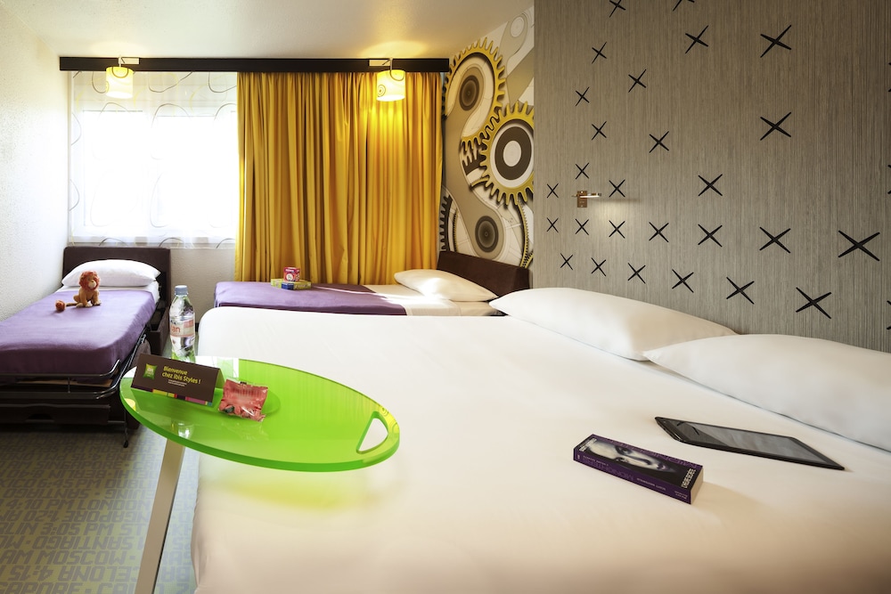 Standard Room, Multiple Beds (Standard) - Photo 2