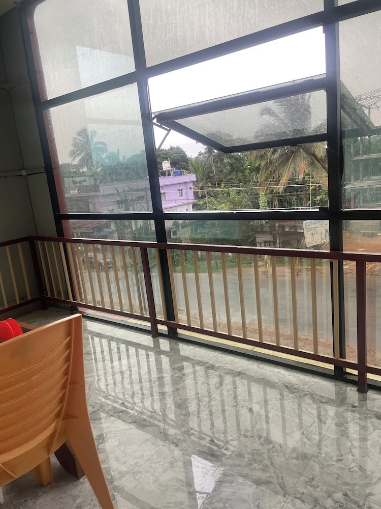 Deluxe Double Room, City View photo 2
