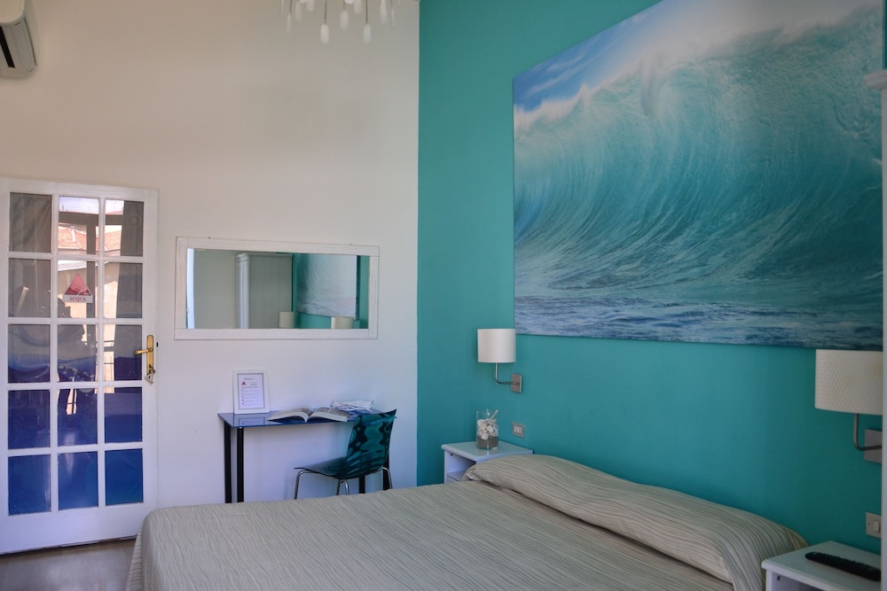 Double Room, Private Bathroom (External) photo 2
