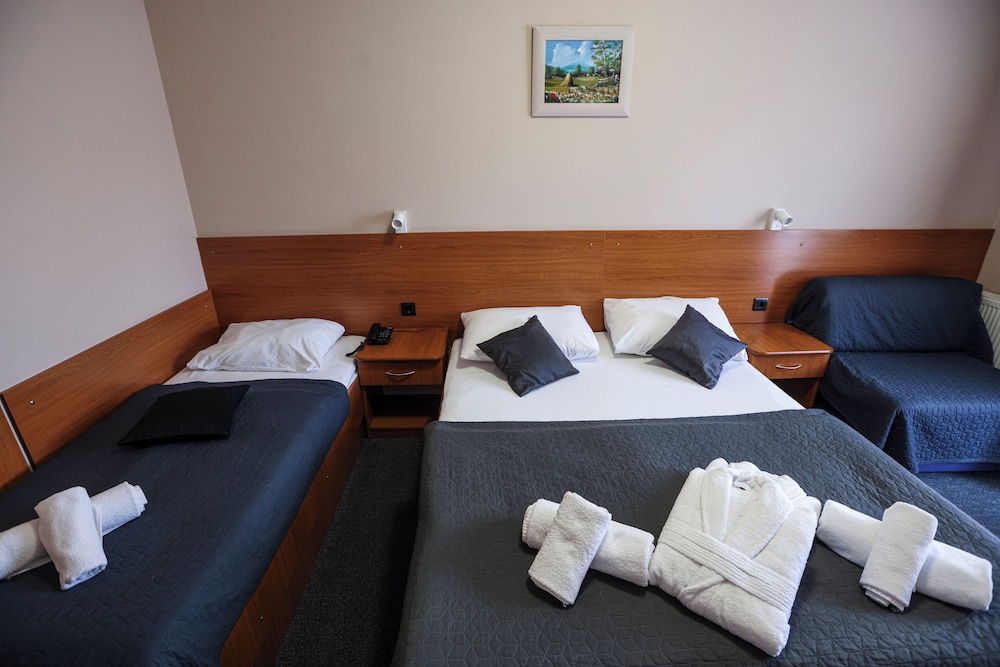 Comfort Triple Room - Photo 2