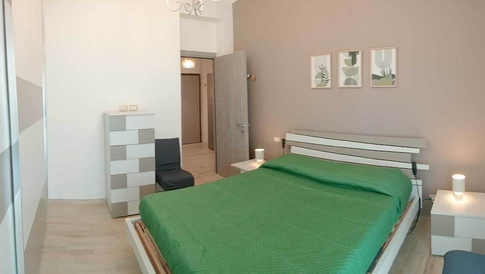 Apartment, Balcony