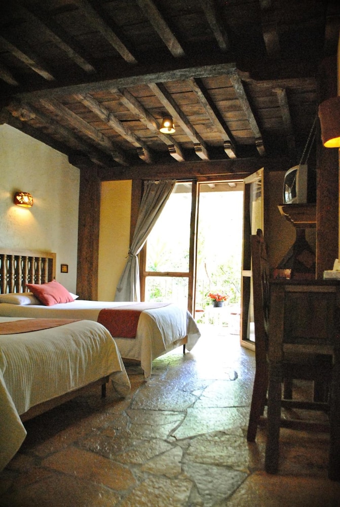 Family Triple Room, Multiple Beds photo 2