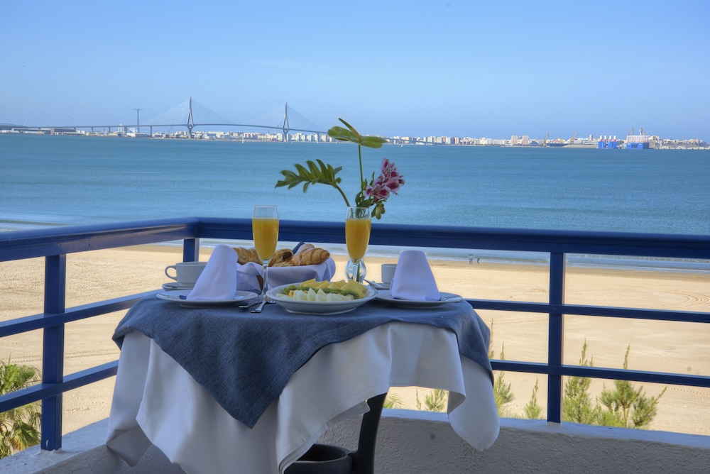 Double or Twin Room, Sea View - Photo 5