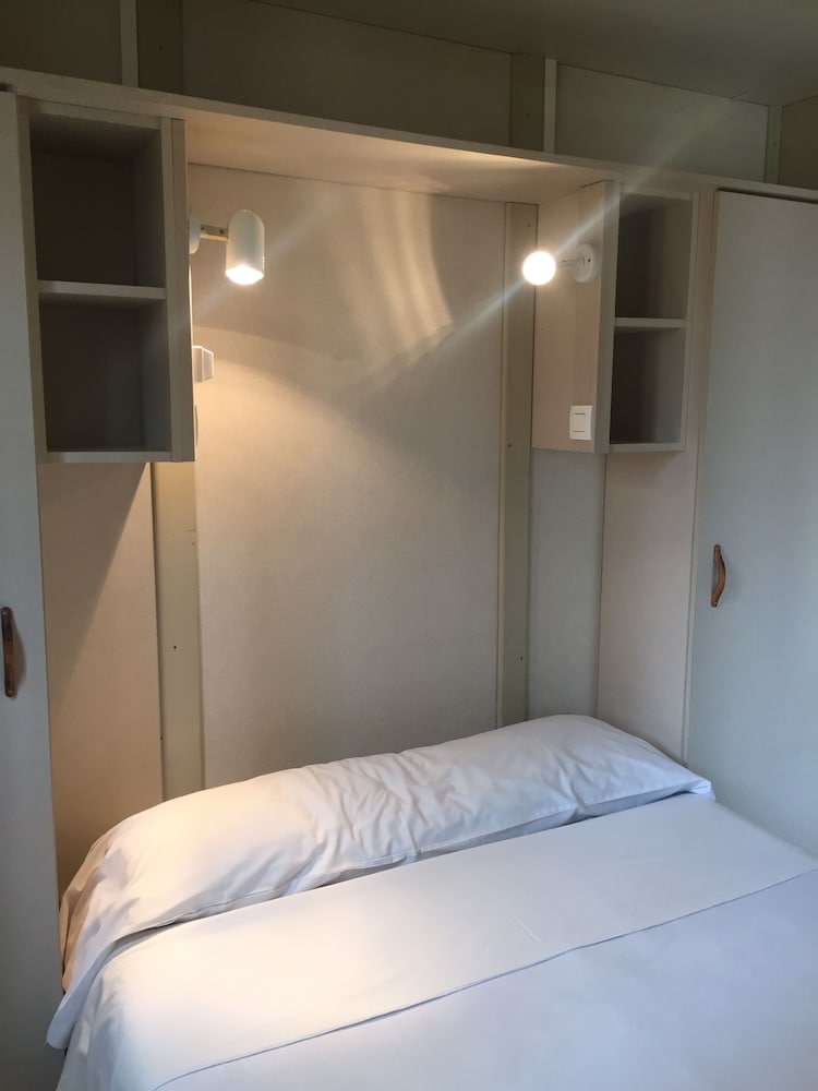Family Cabin, Multiple Beds, Terrace, Mountainside photo 2