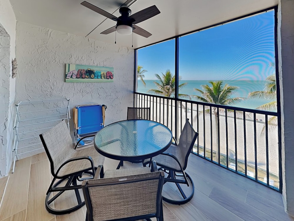 Condo (2 Bedrooms)