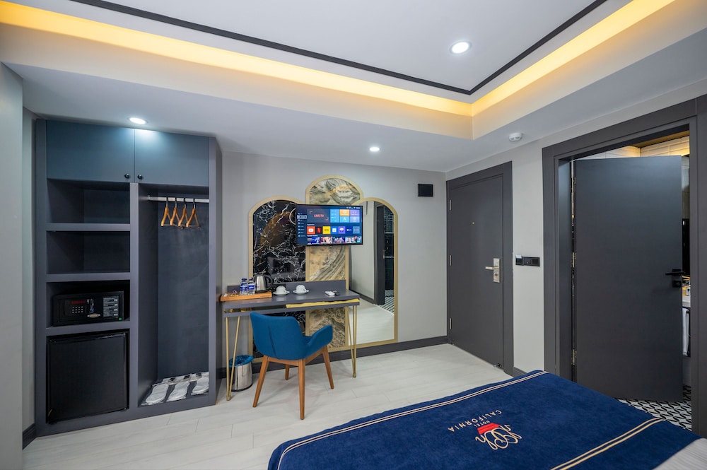 Standard Triple Room photo 3