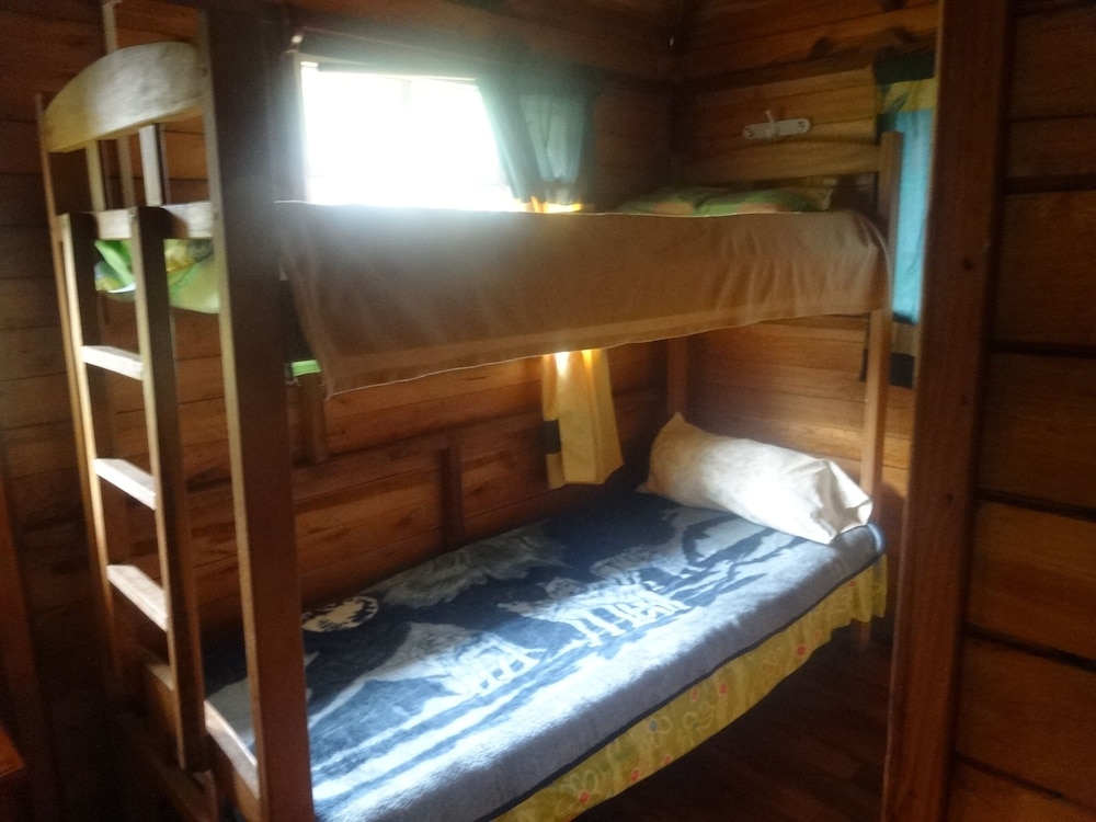 Family Cabin (#5) photo 3