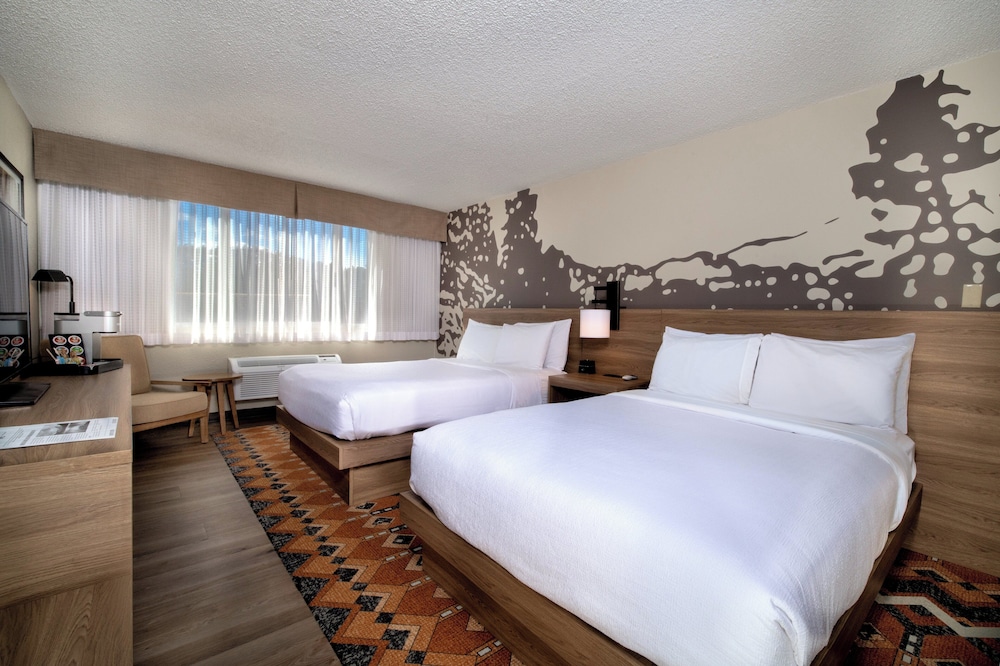 Standard Room, 2 Queen Beds (Tower 1) - Photo 1