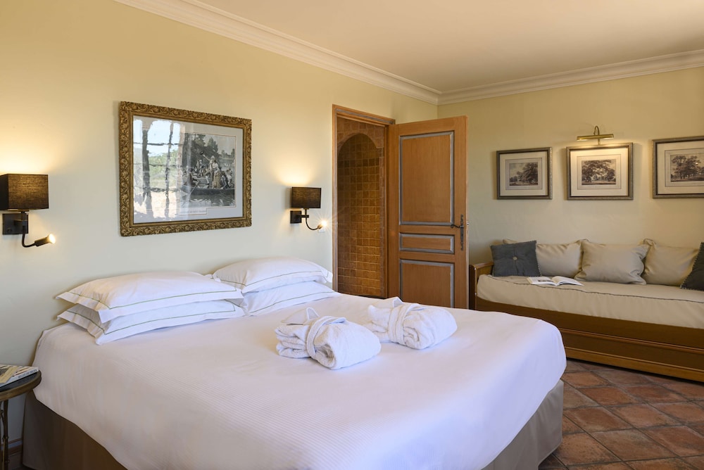 Superior Room, 1 King Bed, Non Smoking, Valley View (Twin bed on request;with Sofabed) - Photo 2