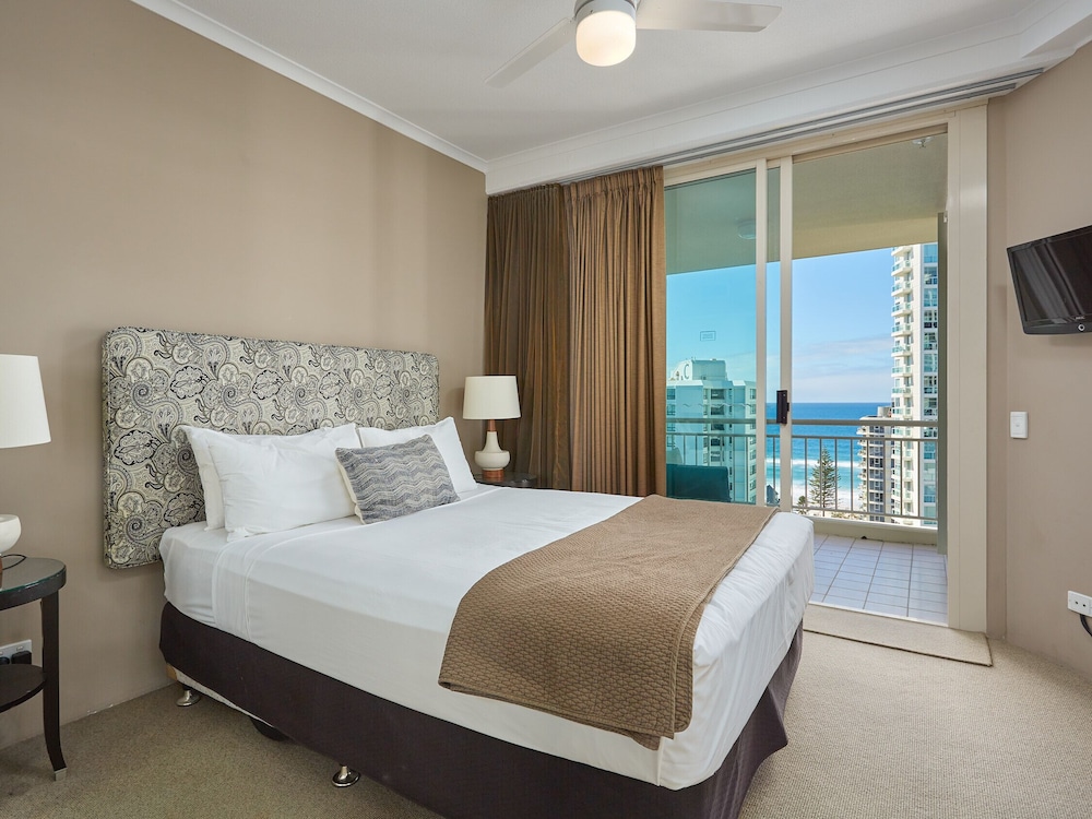 One Bedroom Ocean View Superior Apartment - Photo 4