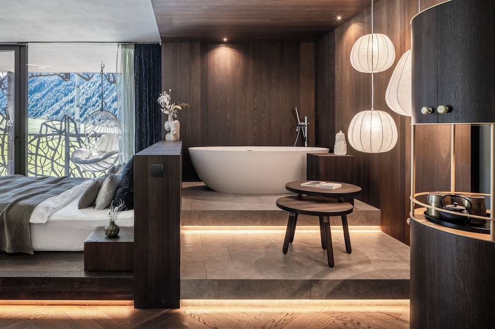 SOULFUL SUITE DEEP RECREATION photo 3