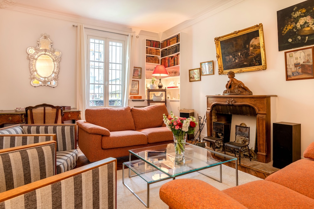 Classic Apartment