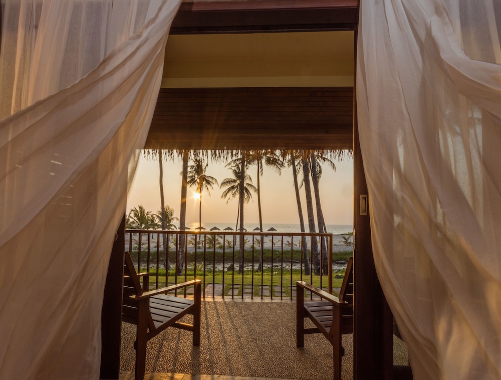 Gold Villa photo 2