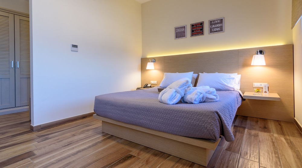 Premium Double Room - Photo 2