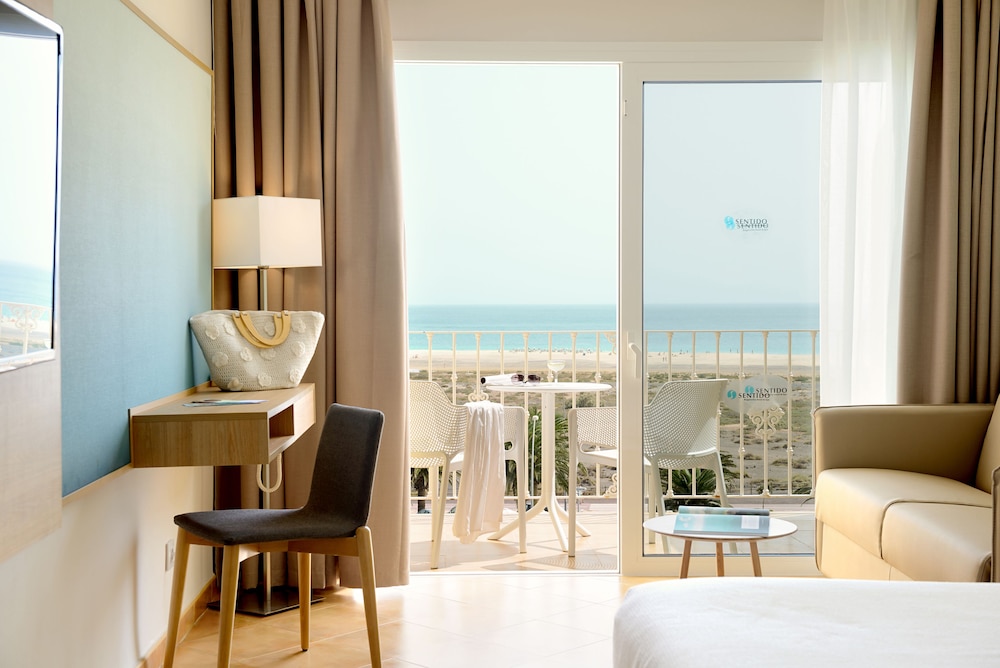 Standard Double Room - Photo 6