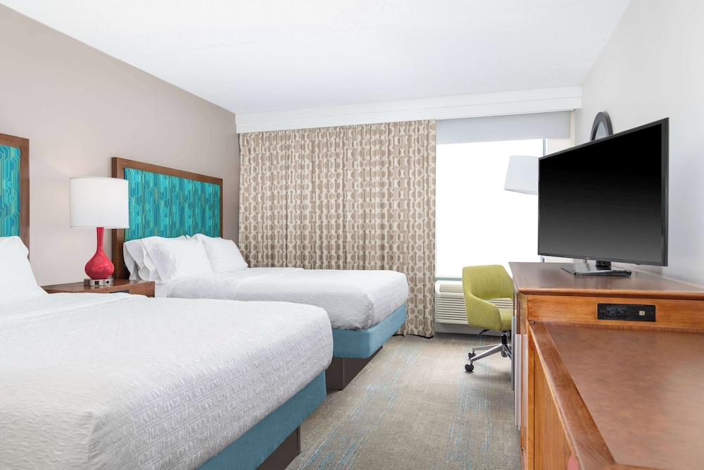 Room, 2 Queen Beds, Accessible (Hearing) - Photo 5