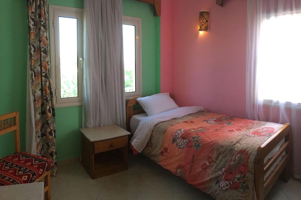 Mehdi Deluxe Single Room