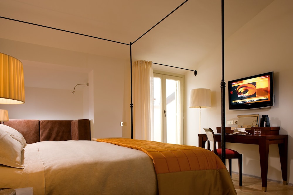 Romantic Double Room
