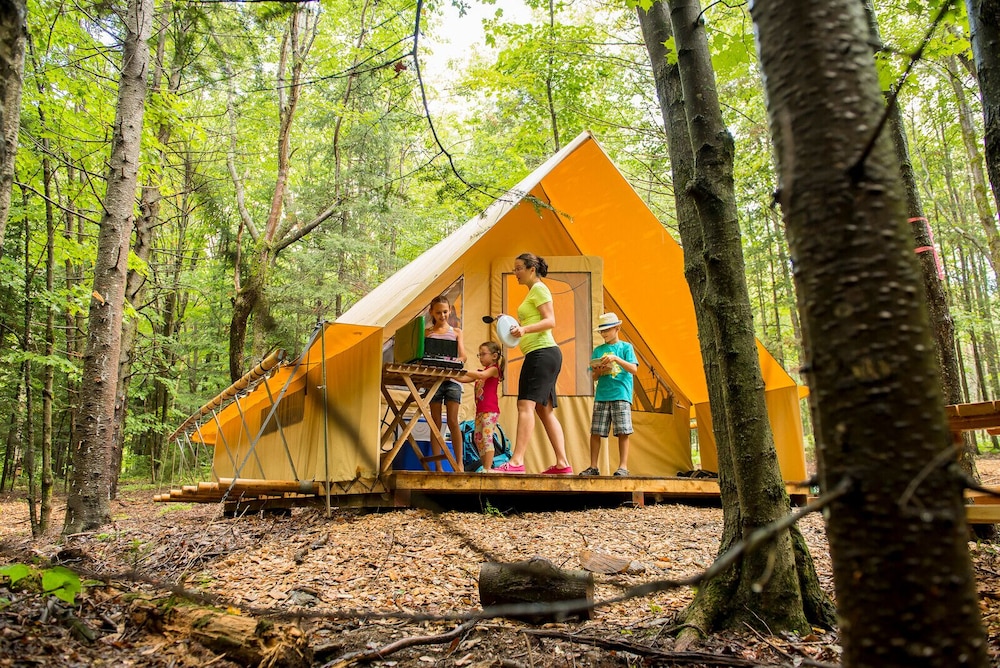 Tent, 2 Bedrooms, Shared Bathroom photo 3
