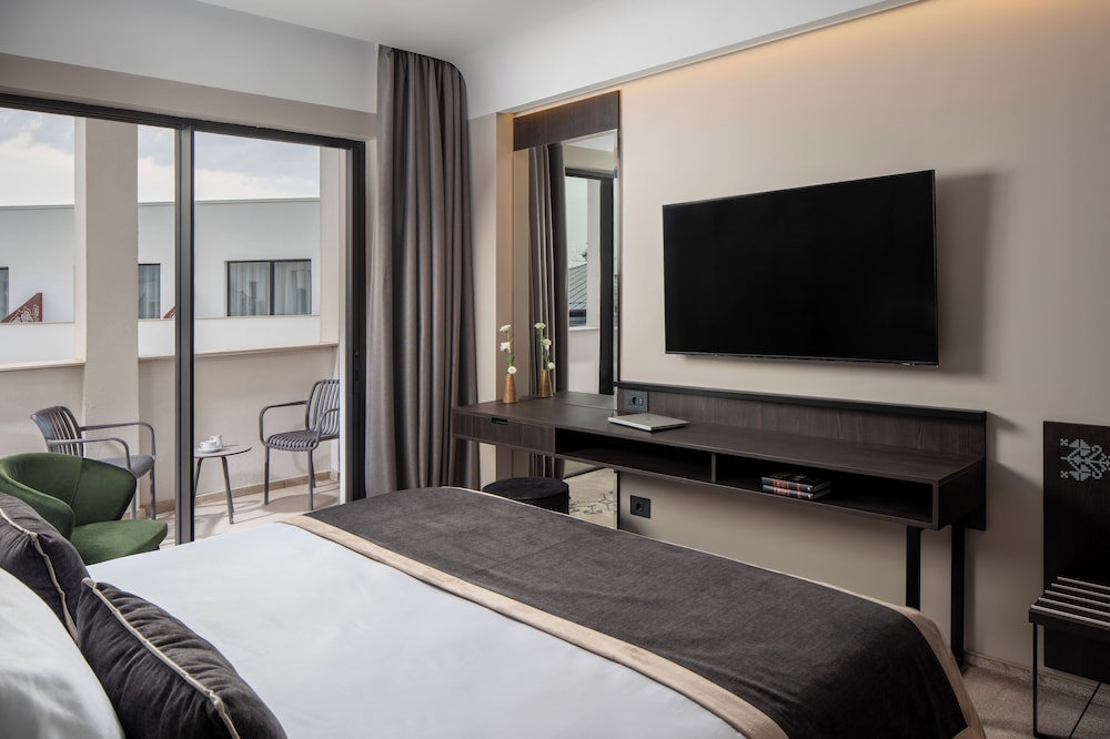 Privilege, Room, 1 Double Bed with Sofa bed photo 2